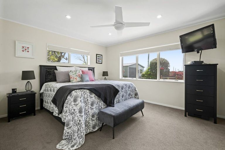 Photo of property in 590 Clevedon Kawakawa Road, Clevedon, Papakura, 2585