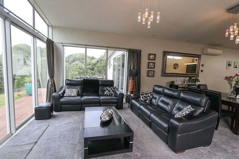 Photo of property in 12 Constance Place, Aidanfield, Christchurch, 8025