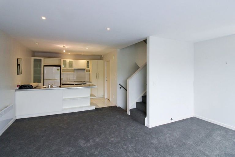 Photo of property in 44a Fairview Crescent, Kelburn, Wellington, 6012
