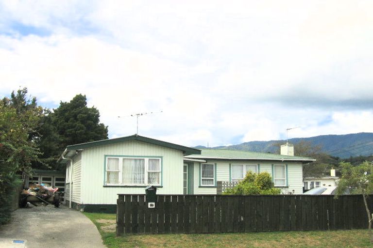 Photo of property in 17 Rosina Street, Clouston Park, Upper Hutt, 5018