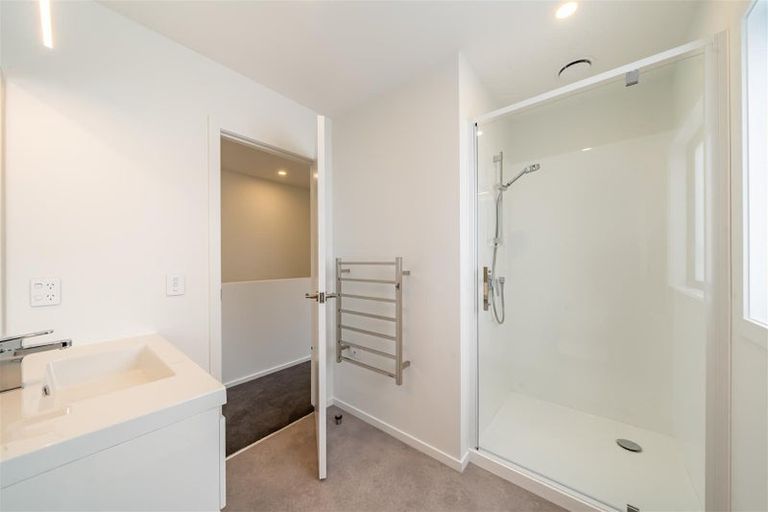 Photo of property in 3/104 Martin Street, Wallaceville, Upper Hutt, 5018