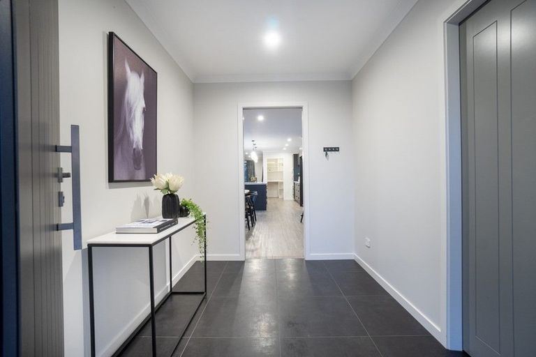 Photo of property in 7 Hartwell Drive, Kelvin Grove, Palmerston North, 4470