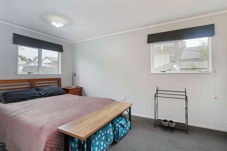 Photo of property in 25 Crispe Road, Clarks Beach, 2122