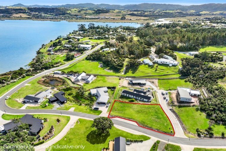 Photo of property in 1 Garden Way, Mangawhai Heads, Mangawhai, 0505