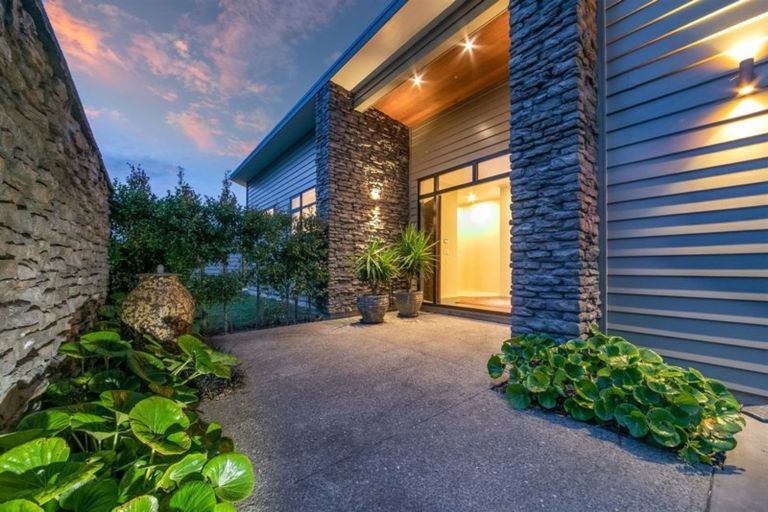 Photo of property in 265 Old North Road, Kumeu, 0892