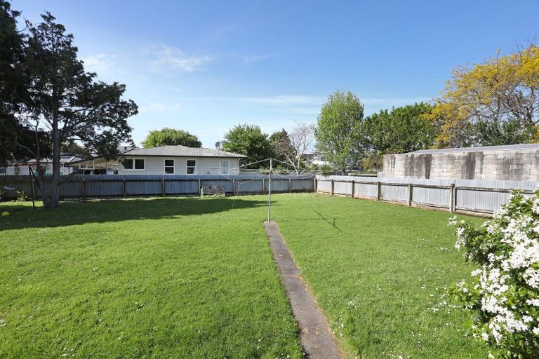 Photo of property in 14 Freyberg Street, Feilding, 4702
