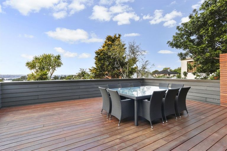 Photo of property in 79a Stanley Point Road, Stanley Point, Auckland, 0624
