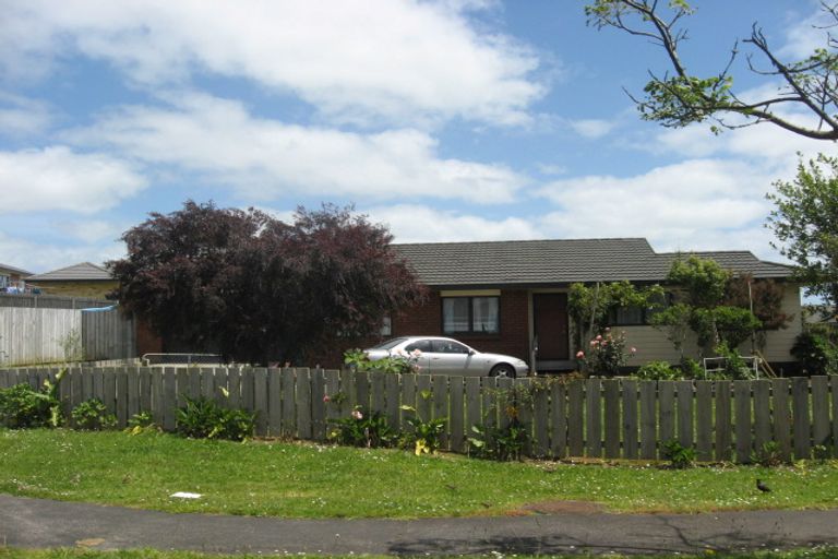 Photo of property in 20 Wai Iti Place, Clendon Park, Auckland, 2103