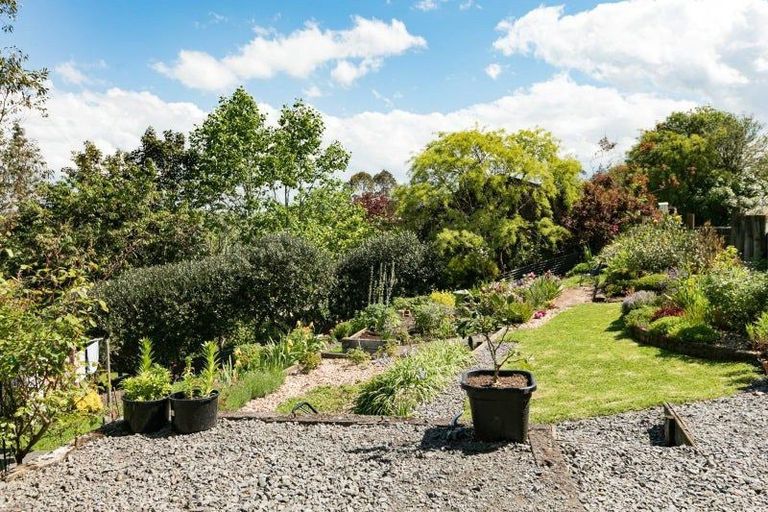 Photo of property in 33 Abbotsford Road, Waipawa, 4210