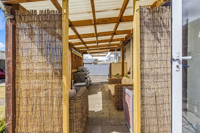 Photo of property in 25 Ruapehu Street, Castlecliff, Whanganui, 4501