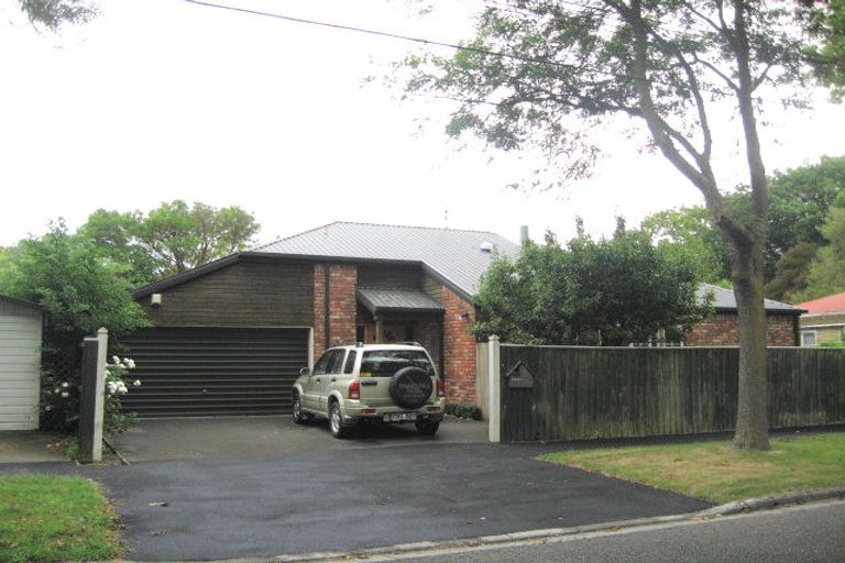 Photo of property in 2/43 Dee Street, St Albans, Christchurch, 8014