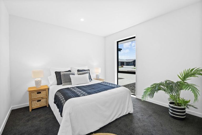 Photo of property in 37 Suffolk Drive, Kirwee, 7571