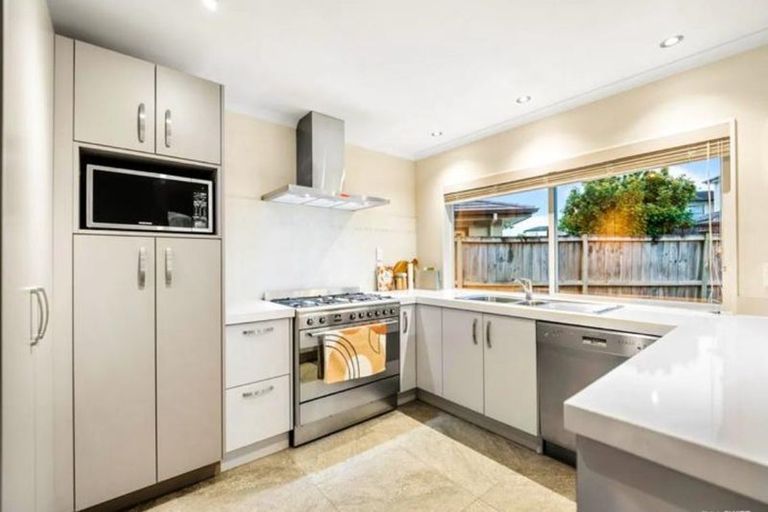 Photo of property in 30 Riviera Drive, Flat Bush, Auckland, 2019
