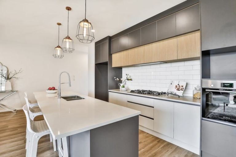 Photo of property in 69 Nobilo Road, Kumeu, 0810