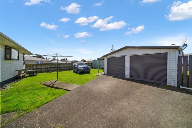 Photo of property in 18 Ashgrove Road, Mangere, Auckland, 2022