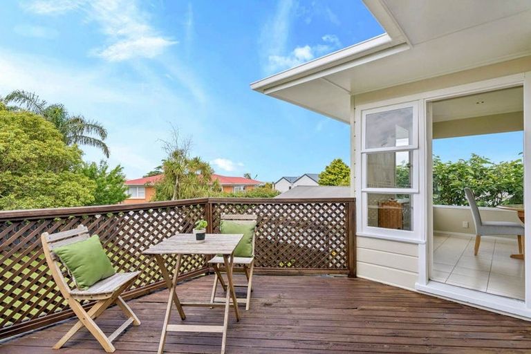Photo of property in 95 Hillcrest Avenue, Hillcrest, Auckland, 0627