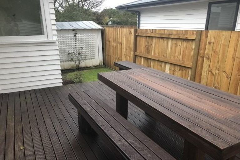 Photo of property in 15a Limbrick Street, Terrace End, Palmerston North, 4410