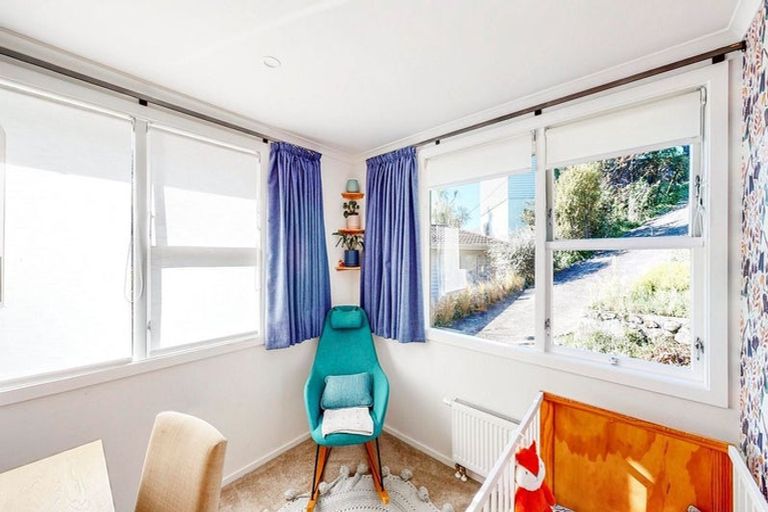 Photo of property in 26 Doris Gordon Crescent, Crofton Downs, Wellington, 6035