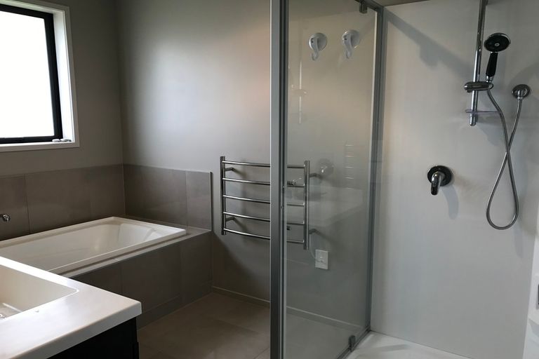 Photo of property in 17 Canmore Street, Pokeno, 2402