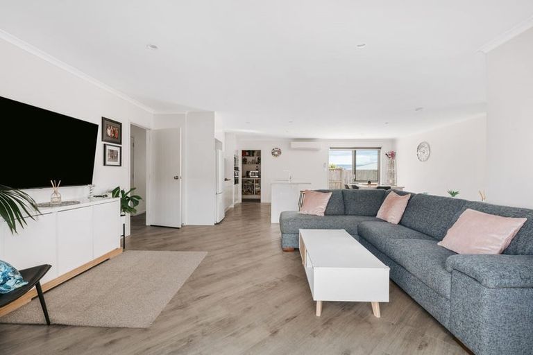 Photo of property in 34 Charlotte Drive, Omokoroa, 3114