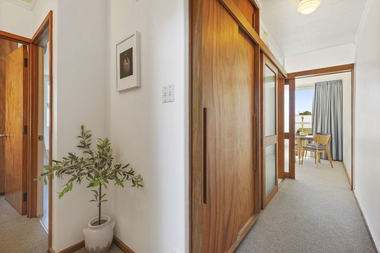 Photo of property in 3/24 Patanga Crescent, Thorndon, Wellington, 6011