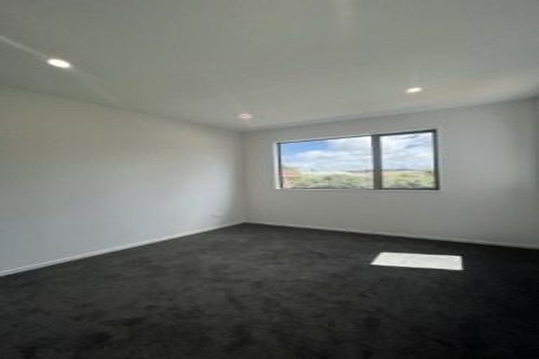 Photo of property in 28d Greenmeadows Avenue, Manurewa East, Auckland, 2102