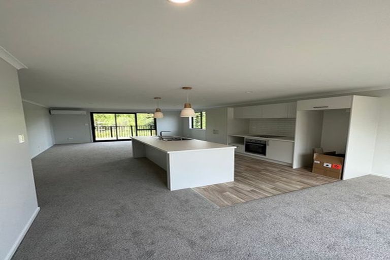 Photo of property in 12 Wrybill Way, Welcome Bay, Tauranga, 3112