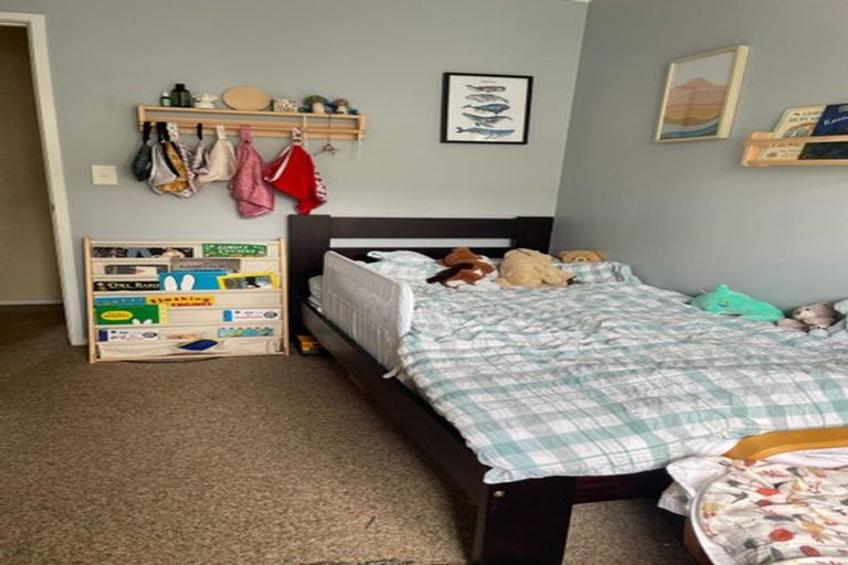 Photo of property in 2/409 West Coast Road, Glen Eden, Auckland, 0602