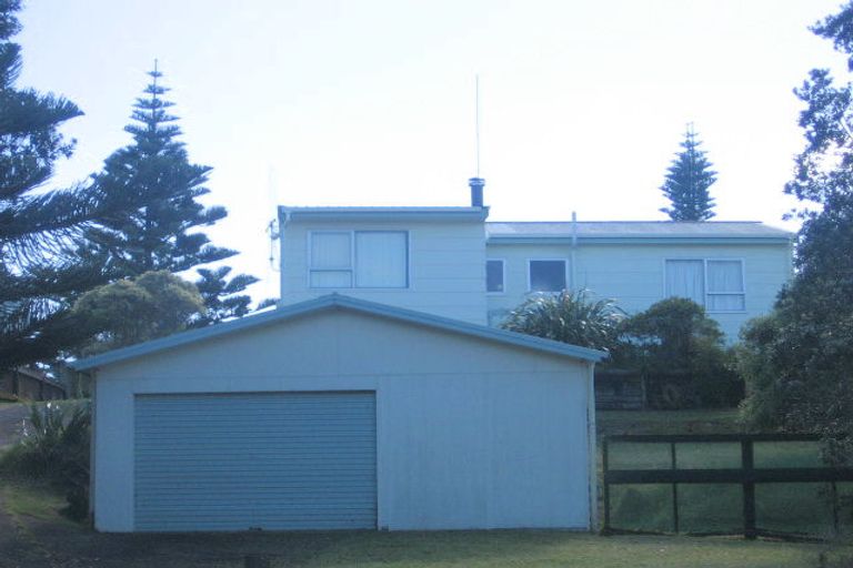 Photo of property in 25 Hanlen Avenue, Waihi Beach, 3611