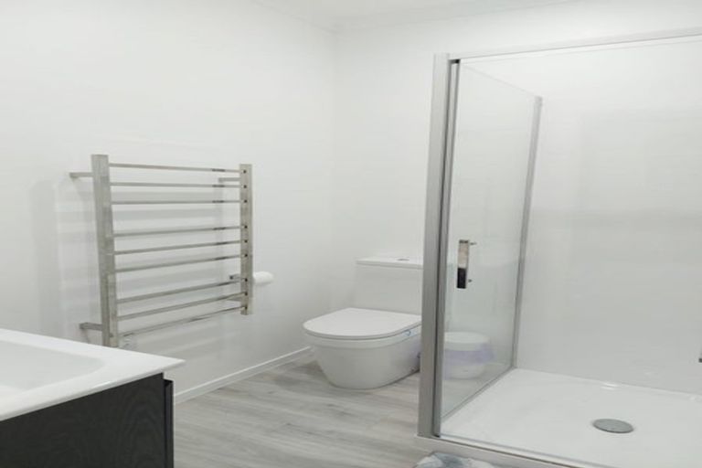 Photo of property in 11 Josland Lane, Wallaceville, Upper Hutt, 5018