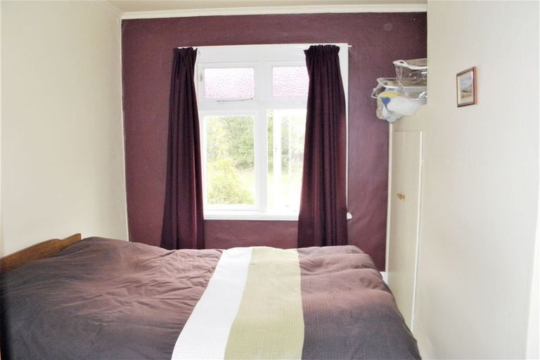 Photo of property in 77-79 Newcastle Street, Hampden, 9410