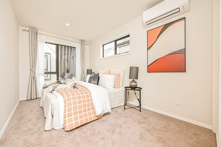 Photo of property in 151 Prince Regent Drive, Farm Cove, Auckland, 2012