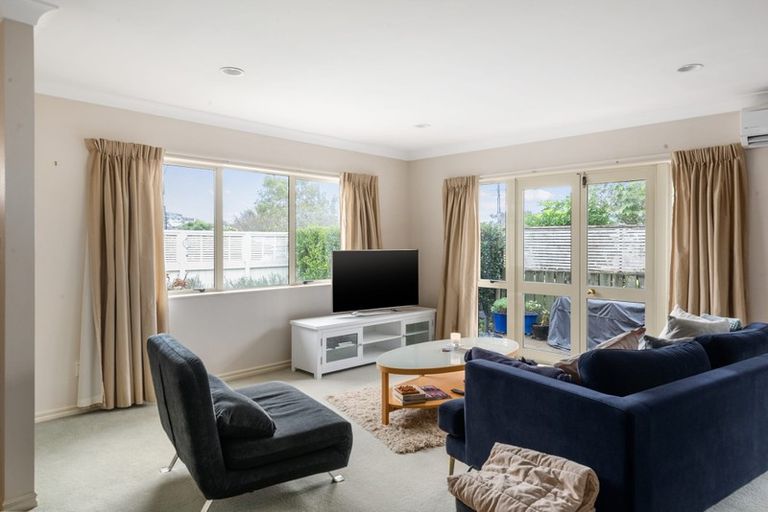 Photo of property in 16a Goods Road, Otumoetai, Tauranga, 3110