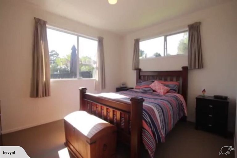 Photo of property in 12 Devonshire Road, Unsworth Heights, Auckland, 0632