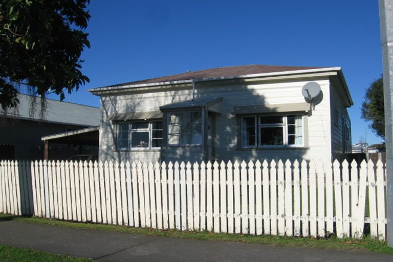 Photo of property in 54 Rata Street, Roslyn, Palmerston North, 4414
