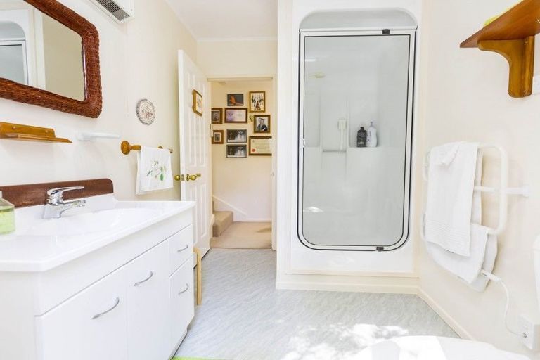 Photo of property in 23 Crest Road, Akatarawa, Upper Hutt, 5372