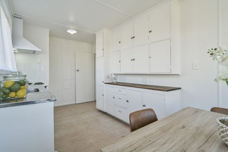 Photo of property in 403 Montgomery Street, Raureka, Hastings, 4120