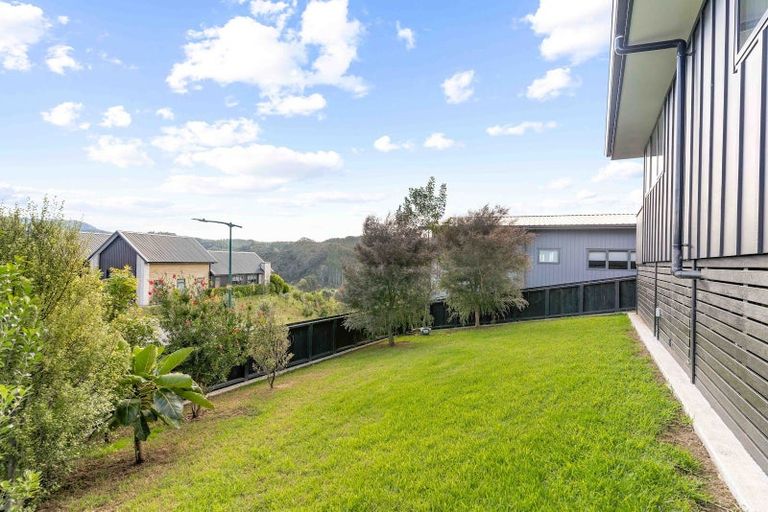 Photo of property in 5 Manatu Close, Whangamata, 3691