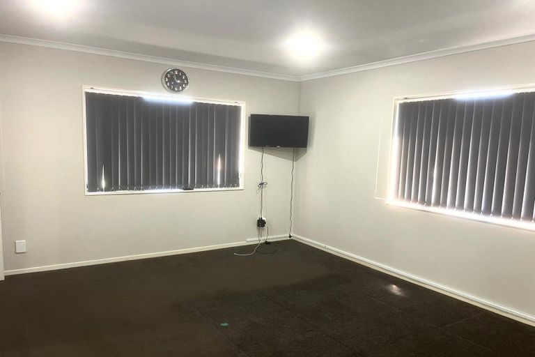 Photo of property in 58 Cartmel Avenue, Massey, Auckland, 0614