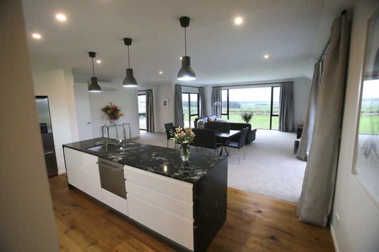 Photo of property in 301 Spur Road, Hadlow, Timaru, 7975