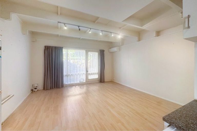 Photo of property in Sherwood Mews, 28r Bidwill Street, Mount Cook, Wellington, 6021