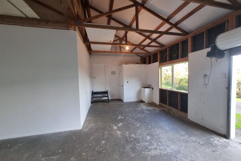 Photo of property in 388 Muriwai Road, Waimauku, 0881