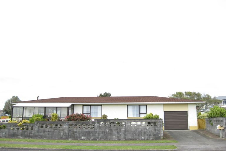 Photo of property in 1 Glamis Avenue, Bell Block, New Plymouth, 4312
