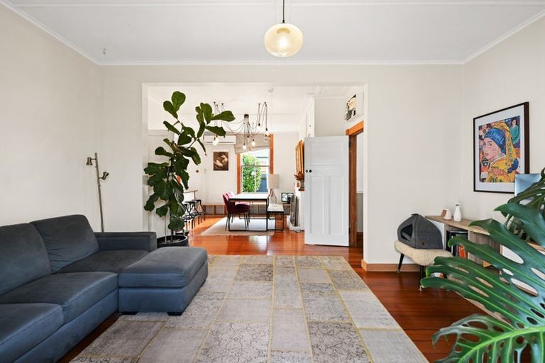 Photo of property in 14 Pukeko Street, Frankton, Hamilton, 3204