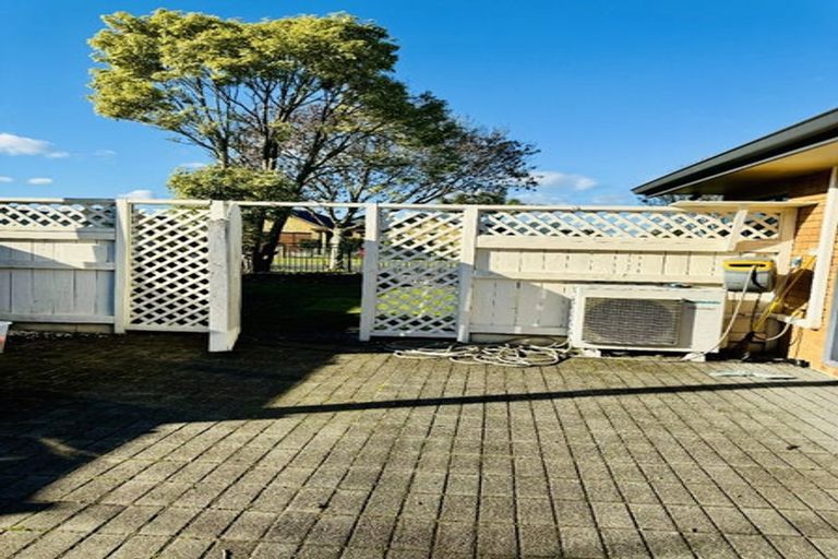 Photo of property in 15 Cate Road, Rototuna, Hamilton, 3210