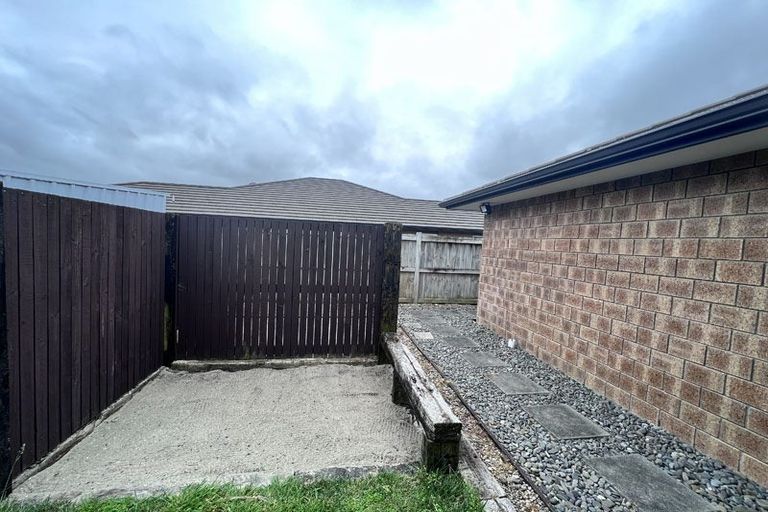 Photo of property in 11 Piwakawaka Court, Rototuna North, Hamilton, 3210