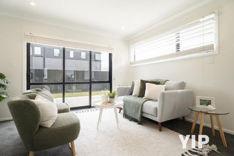 Photo of property in 68 Mawai Hakona Drive, Wallaceville, Upper Hutt, 5018