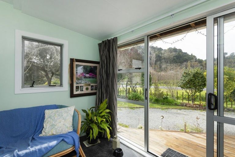 Photo of property in 13 Domain Road, Ormond, Gisborne, 4071