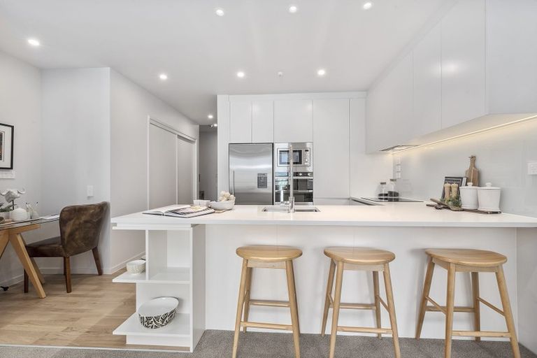 Photo of property in 104/8a Lake Pupuke Drive, Takapuna, Auckland, 0622