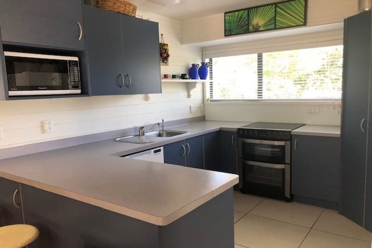 Photo of property in 2 Bagnall Place, Pauanui, Hikuai, 3579